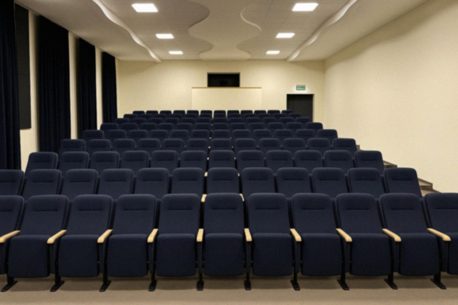 Warsztaty rzeźbiarskie „Koty w ceramice” w Hajnówce