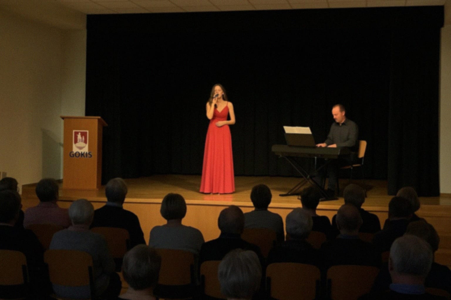 Występ zespołu teatralnego Dzwonki w Hajnówce