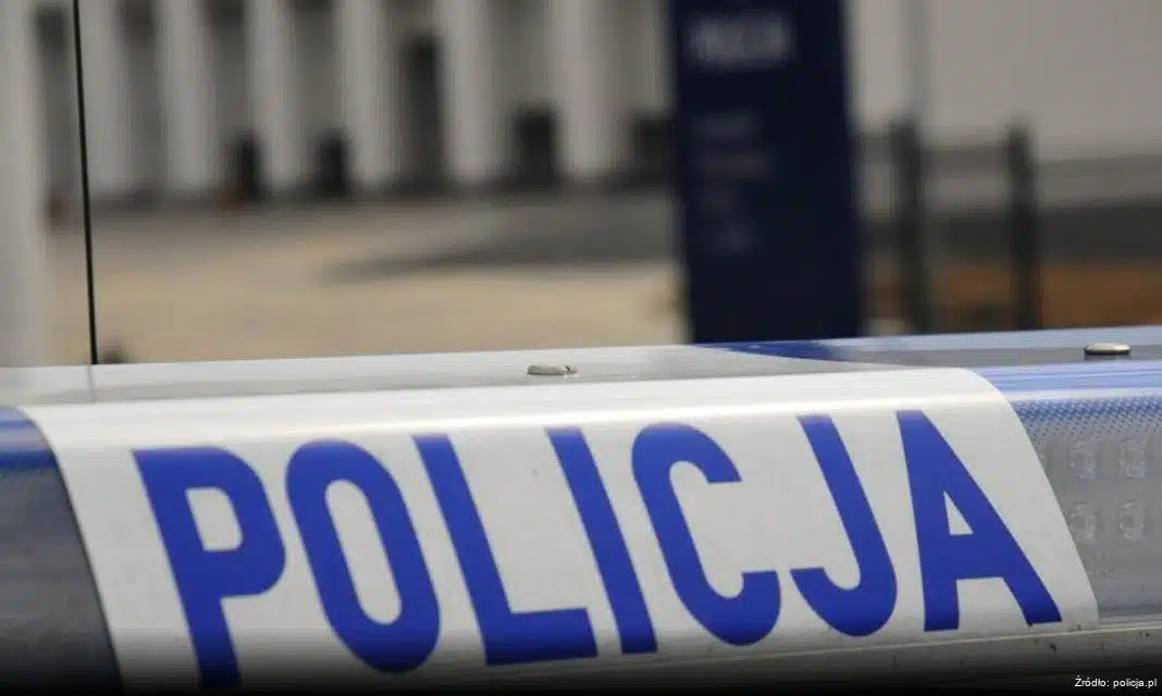 Dzień Bezpiecznego Internetu w Hajnówce – Policja Edukuje Młodzież